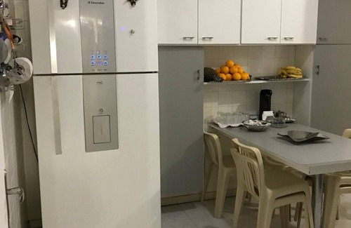 Rio Vermelho Apartamento | Apartamento 3 / 4 com 2 suítes frente ao mar