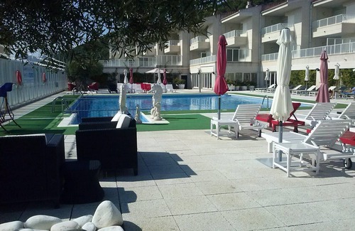 L'Estartit Apartamento | APARTAMENTO (3 ADULTOS + 2 NIÑOS) VISTA CALLE