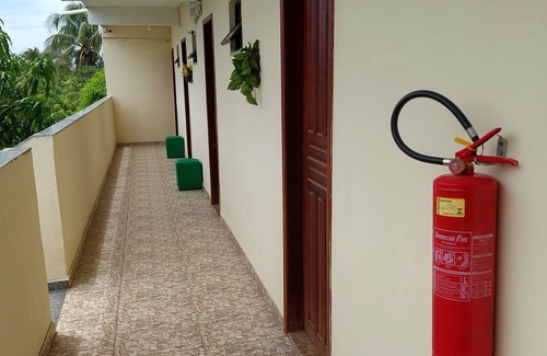Bacaxa Apartamento | Apartment 3 minutes walk from Jaconé Beach