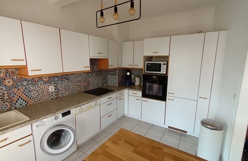 Cronenbourg Est Apartamento | Apartamento 3 pc amueblado de turismo 70 m2 cerca de Tranvía de Estrasburgo - Logis Le 18 Rose