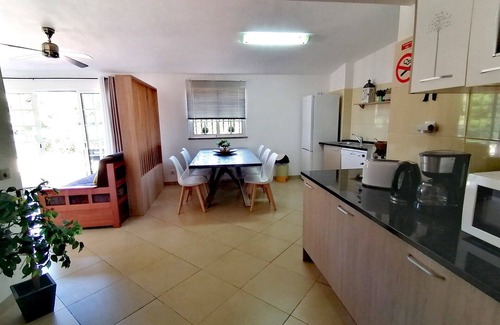 Pata de Cima Apartamento | Apartment 3 Rooms Algarve,WIFI, AC, Tabel tennis, BBQ, pool