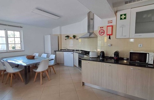 Pata de Cima Apartamento | Apartment 3 Rooms Algarve,WIFI, AC, Tabel tennis, BBQ, pool