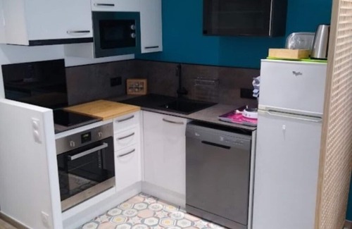 Martigues Apartamento | Apartment 32 m² in CARRO 4 persons sea view 100 meters from the beach