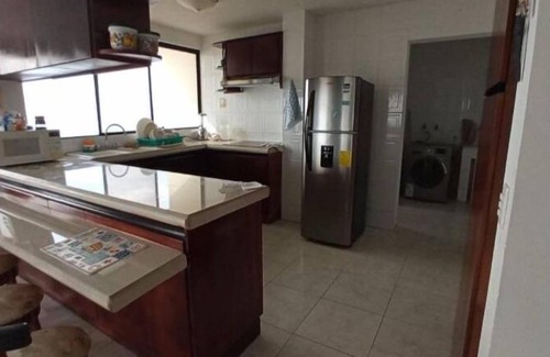 Tonsupa Apartamento | Apartment 4 bedrooms 12 people sea view 8th floor Playa Almendro