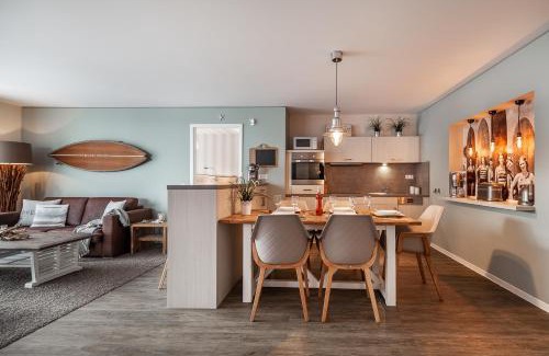 Eckernfoerde Apartamento | Apartment 5 - "am Yachthafen 5", Apartmenthaus Hafenspitze, - Blickrichtung offenes MeerStrandpromenade