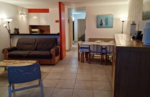 Montpellier Apartamento | APARTMENT 59 M2 - 2 BEDROOMS - TERRACE 9 M2 - FULL SEA VIEW - GARAGE INCLUDED