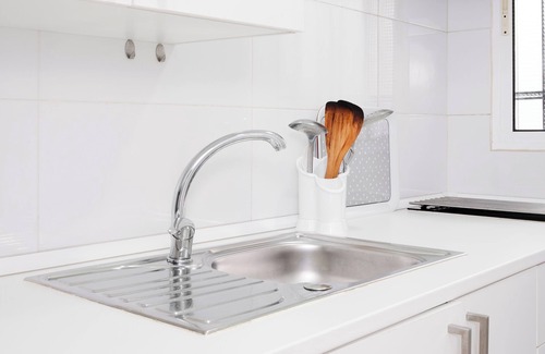 Doctor Barraquer-Grupo Renfe-Policlinico Apartamento | Apartamento 'A 5 Minutos De Calle Feria Y Alameda' con Terraza Privada, Wi-Fi y aire acondicionado.