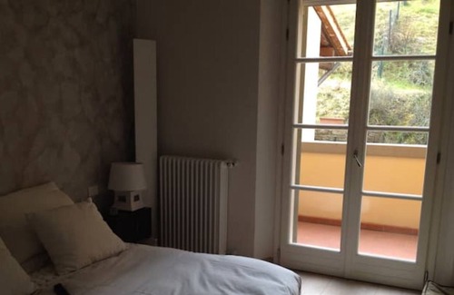 Florence Apartamento | Apartment 'A Firenze Nel Verde Con Piscina' with Shared Pool, Private Terrace and Garden
