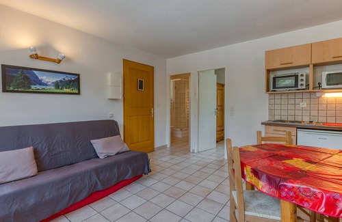 Le Bourg-d'Oisans Apartamento | Apartamento 'A4 Lapin' con vistas a la montaña, jardín compartido y Wi-Fi