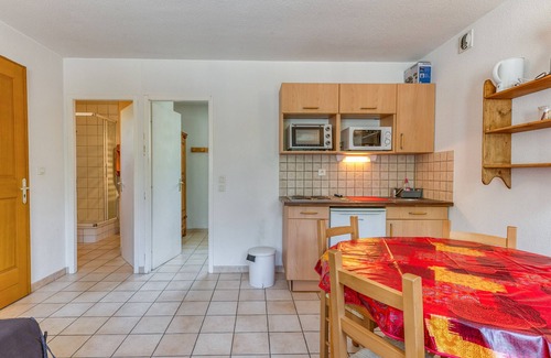 Le Bourg-d'Oisans Apartamento | Apartamento 'A4 Lapin' con vistas a la montaña, jardín compartido y Wi-Fi