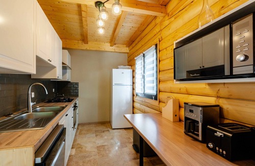 La Perriere Apartamento | Apartamento 'Agréable 3 Étoiles App 4' con vistas a la montaña, Wi-Fi y aire acondicionado