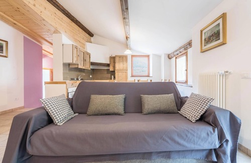 Canale di Tenno Apartamento | Apartamento Agriturismo "Al Gallo Nero Lilla" cerca del Lago de Garda con jardín y Wi-Fi
