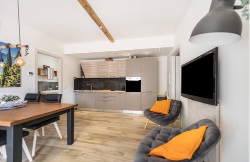 Marciaga Apartamento | Apartamento ''Ai Colli garden relax apartment'con terraza privada, jardín privado y Wi-Fi