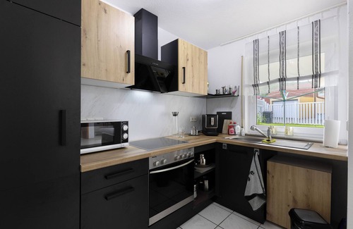 Gemarkung Oschingen Apartamento | Apartamento 'Albgängerle' con vistas a la montaña, terraza privada y Wi-Fi