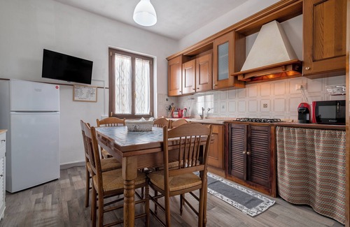 La Pietraia Apartamento | Apartamento 'Alcivico26' con balcón, Wi-Fi y aire acondicionado