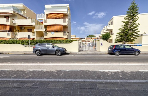 Lido Apartamento | Apartment 'Alghero Via Lido' with Shared Pool and Air Conditioning