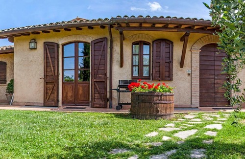 Allerona Apartamento | Apartment Allerona-1 by Interhome