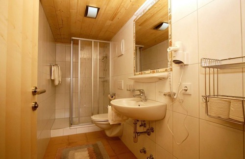 Schnepfau Casa | Apartment Alpenrose - Berghaus Kanisfluh