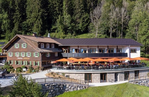 Schnepfau Casa | Apartment Alpenrose - Berghaus Kanisfluh