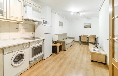 Ezcaray Apartamento | Apartamento 'Altuzarra Bis' con vistas a la montaña, balcón y Wi-Fi