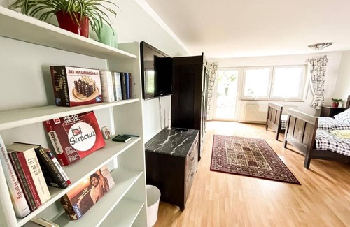 Wahren Apartamento | Apartment am Auensee mit großer Terrasse & Privat-Parkplatz