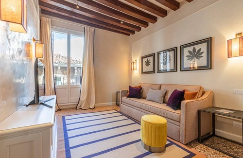 Dorsoduro Villa | Apartment Amara - Cinco Habitaciones Villa, Capacidad 10