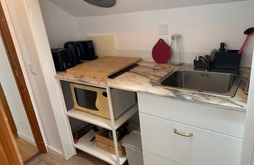 Carvoeira Apartamento | Apartamento 'Andar Tranquilo Entre Lisboa-sintra' con vistas a la montaña, terraza privada y Wi-Fi