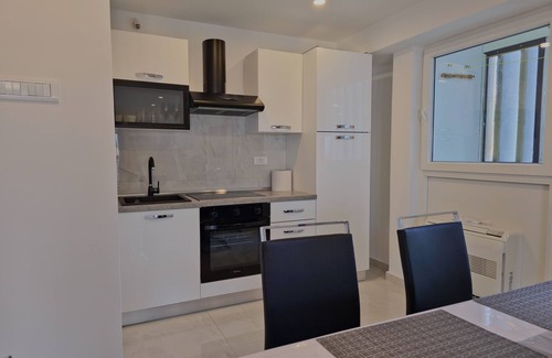 Rijeka Apartamento | Apartment Andrada - One-Bedroom Apartment with Balcony and Sea View