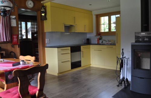 Lenk Apartamento | Apartamento Andrea by Interhome