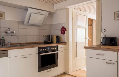 Altstadt Apartamento | Apartamento "Angelika" en Casa del Patrimonio Urbano cerca del Lago de Constanza con Wi-Fi y Patio