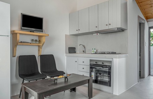 Kithira Apartamento | Apartamento 'Angel's Studio' con terraza compartida, Wi-Fi y aire acondicionado.