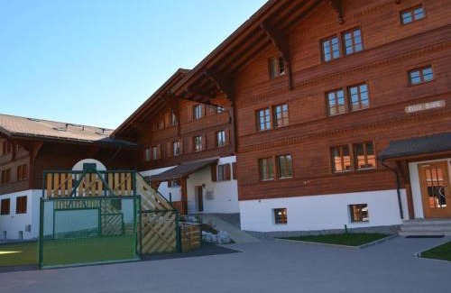 Schoenried Apartamento | Apartment Anne - 2- Stock by Interhome