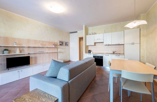 Padenghe sul Garda Apartamento | Apartamento 'Appartamento Sogno sul Garda' con piscina privada, Wi-Fi y aire acondicionado