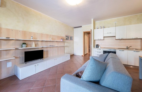 Padenghe sul Garda Apartamento | Apartamento 'Appartamento Sogno sul Garda' con piscina privada, Wi-Fi y aire acondicionado