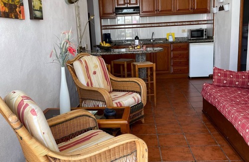 Los Llanos de Aridane Apartamento | Apartamento 'Apartamento 2' con piscina compartida, terraza privada y Wi-Fi