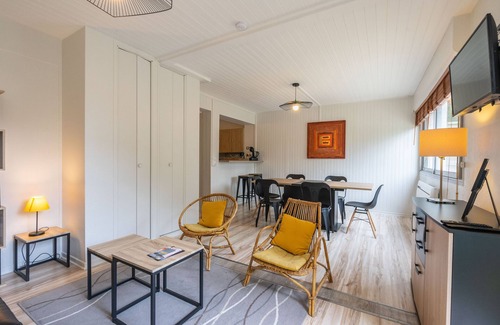 Royan Apartamento | Apartamento 'Appart Face À La Plage' con terraza privada y Wi-Fi