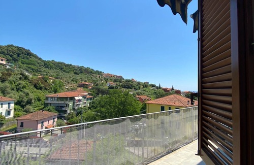 La Foce Apartamento | Apartamento 'Appartamento La Valle Degli Ulivi' con vistas al mar, terraza privada y Wi-Fi