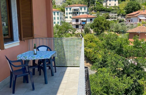 La Foce Apartamento | Apartamento 'Appartamento La Valle Degli Ulivi' con vistas al mar, terraza privada y Wi-Fi