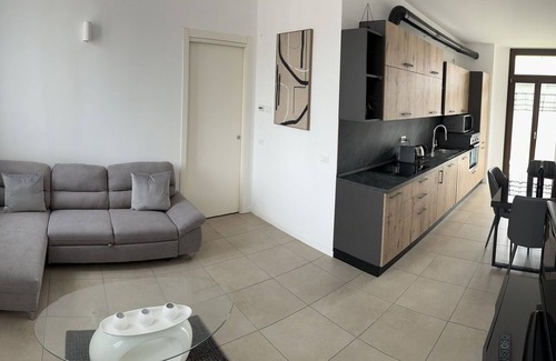Mazzo Apartamento | Apartamento 'Appartamento A Rho Fiera Galeazzi' con terraza privada, balcón y Wi-Fi