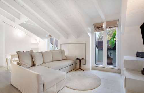 De Angeli Apartamento | Apartment 'Appartamento Giuseppe' with Shared Garden, Wi-Fi and Air Conditioning