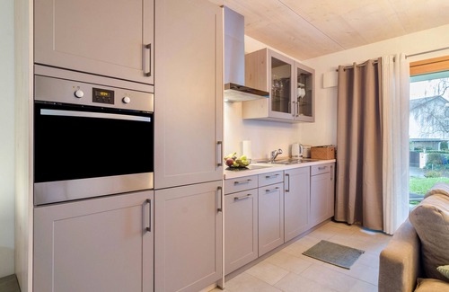 Ueberlingen Apartamento | Apartamento 'Aquamarin' con vistas a la montaña, terraza privada y Wi-Fi