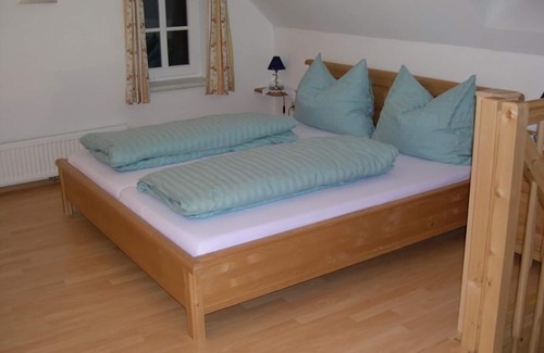 Goestling an der Ybbs Apartamento | Apartamento Steinkogl 80m² con balcón. Sauna en la casa.