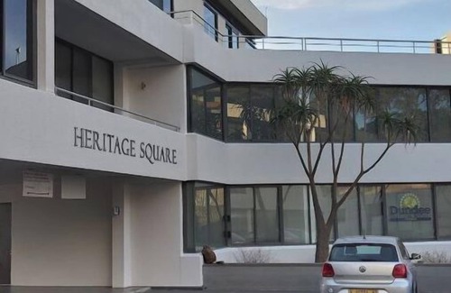 Windhoek West Apartamento | APARTMENT AT HERITAGE SQUARE