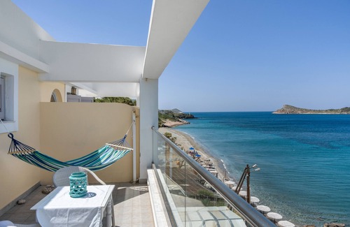 Massouri Apartamento | Apartamento 'Athena' con terraza con vistas al mar, terraza privada, Wi-Fi y aire acondicionado.