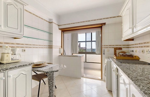 Cascais Apartamento | Apartamento 'Augusta's House' con balcón y Wi-Fi