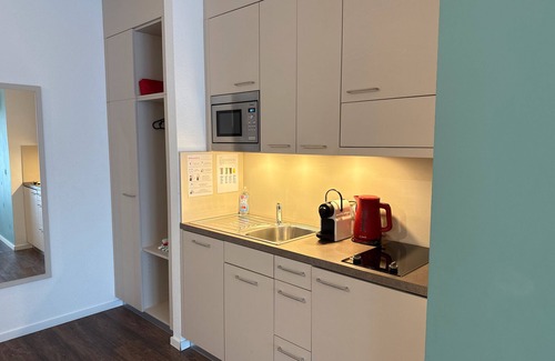 Sankt Georgen im Schwarzwald Apartamento | Apartamento 'Auszeit Mit Pflege - Fewo 3' con terraza privada, jardín compartido y Wi-Fi