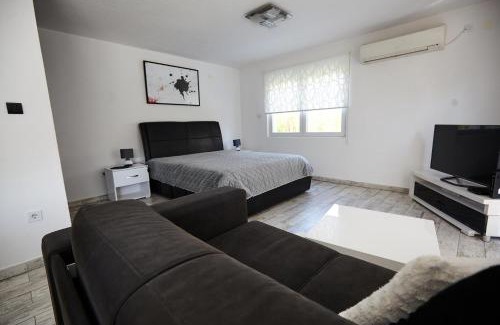 Vrnjacka Banja Apartamento | Apartment Azulmburgo