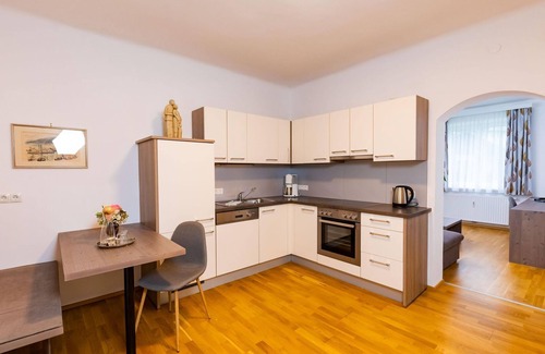 Uebelbach Apartamento | Apartment Azure - House Pastner am Teich