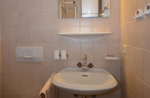 Mosern Apartamento | Apartamento-Balcón-Baño Privado-mit Süd-Balkon