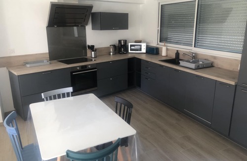 Fouesnant Apartamento | Apartment B T3 ground floor with terrace near beaches